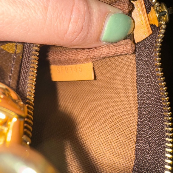 louis vuitton mini pochette accessories - Picture 7 of 7